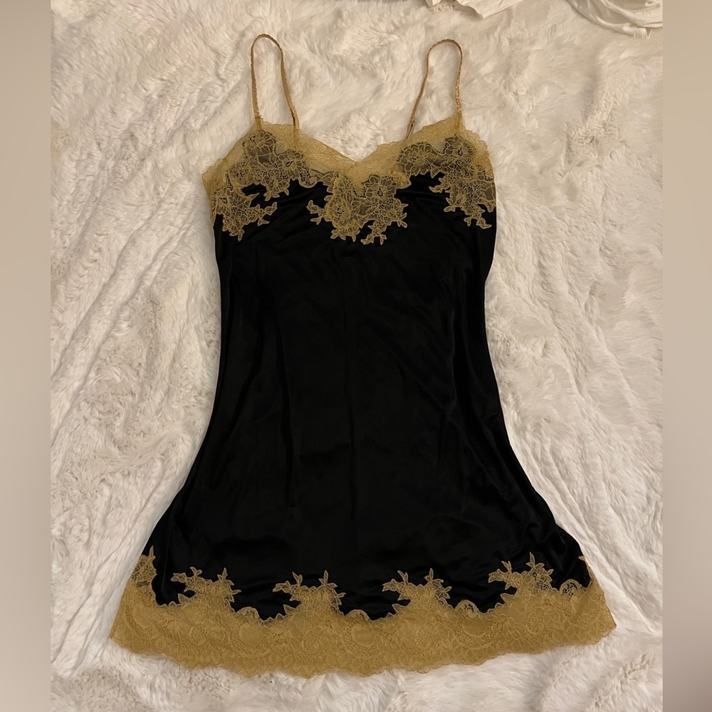 Natori Women's Enchant silky Slip Chemise with lace detail and adjustable straps